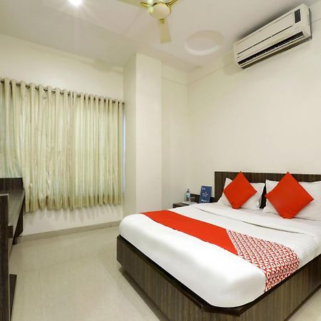 Oyo 4198 Hotel Shri Sai Murli 舍地 外观 照片