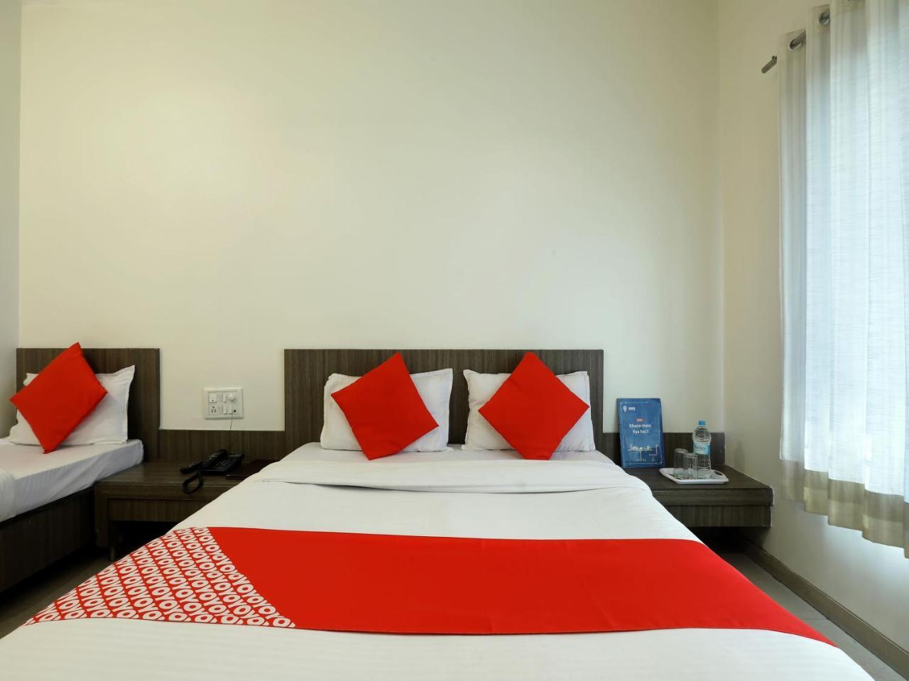 Oyo 4198 Hotel Shri Sai Murli 舍地 外观 照片