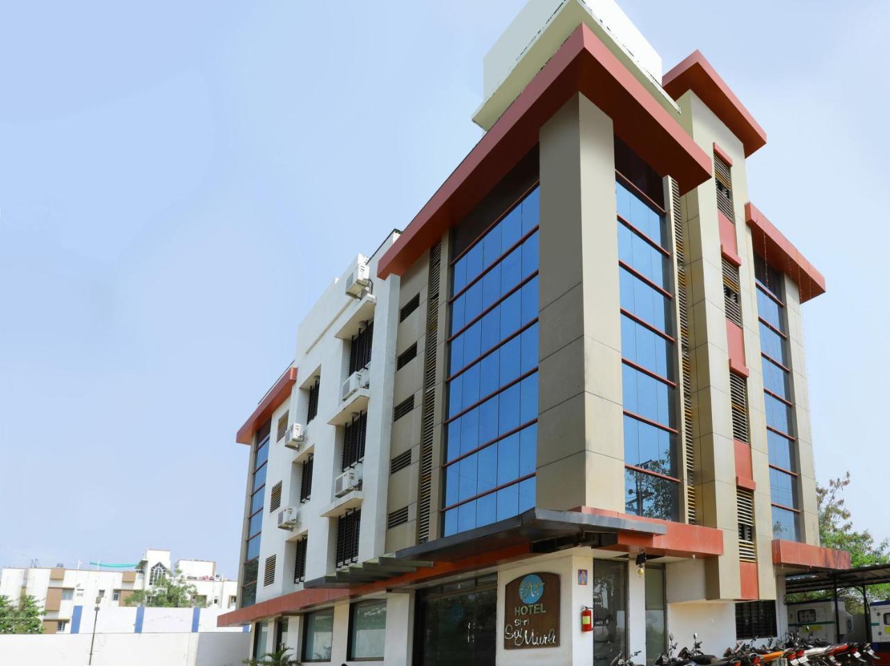 Oyo 4198 Hotel Shri Sai Murli 舍地 外观 照片