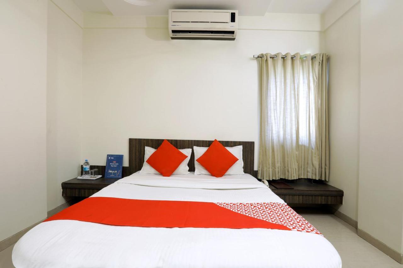 Oyo 4198 Hotel Shri Sai Murli 舍地 外观 照片